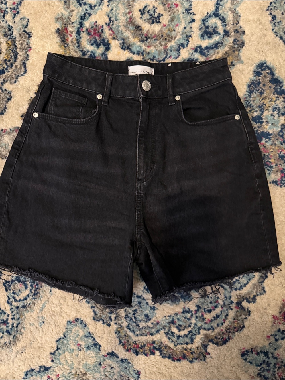 LOFT Black High-Rise Frayed Hem Denim Shorts/ size 25